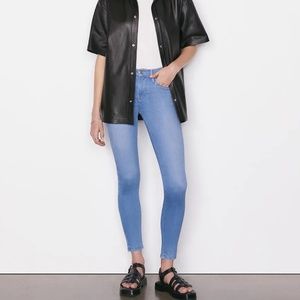 FRAME light blue "Le Skinny De Jeanne" size 28